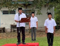 BERKIBAR MERAH PUTIH YANG DIIRINGI LAGU INDONESIA RAYA BERKUMANDANG DI LAPANGAN FUTSAL PTPN 1 REGIONAL 7 KEBUN BERINGIN.