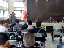 Camat Solokan Jeruk Pimpin Rapat Koordinasi Penyampaian Dan Masukan Terkait Persiapan Koperasi Merah Putih Di Tingkat Desa.
