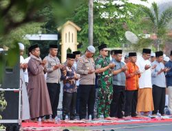 Kapolres Dompu, Forkopimda Hadiri Sholat Ghaib dan Doa Bersama untuk Bangsa dan Daerah.