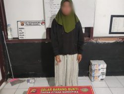 Nekat Jadi Pengedar Sabu, Wanita Modis Asal Riwo Di Terkam Tim Opsnal Polres Dompu.