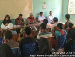 Rapat Komite Sekolah SMPN Satap Kembo