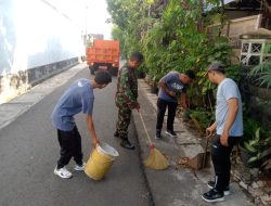 Kerja Bhakti Pembersihan Lingkungan, Langkah Nyata Babinsa Nusukan Wujudkan Lingkungan Bersih Dan Sehat