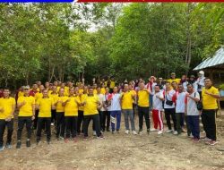 Polres Bangka Barat Dorong Promosi Wisata Alam Bukit Kukus Lewat Kegiatan Hiking Bersama Masyarakat.