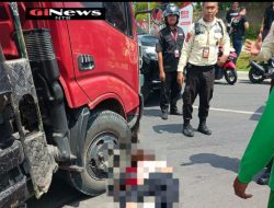 ‎Sat Lantas Polres Loteng Olah TKP Laka Lantas di Kuta, Seorang Pelajar Meninggal Dunia.