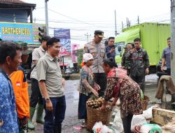 Forum Koordinasi Pimpinan Daerah (Forkopimda) Wakil Bupati Kendal Meninjau Langsung Lokasi Banjir di Sekitar Pasar Gladak – Kaliwungu