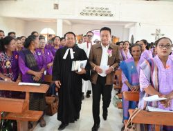 Lagu Pujian “Melayani, Melayani Lebih Sungguh” Berkumandang di HKBP Nagurguran Sijamapolang