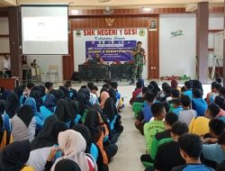 Babinsa Gesi Berikan Materi Pembentukan Karakter kepada Siswa SMK