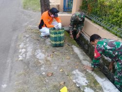 Babinsa Keprabon Bersama Tim Saberling Laksanakan Kerja Bakti Pembersihan di Kampung Kusumodiningratan
