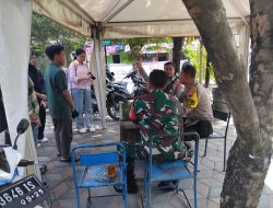 Pererat Sinergitas Dengan Pemuda, Babinsa Komsos Dengan Karang Taruna Wilayah Binaan