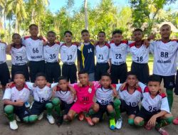 Dalam Rangka Memperingati Hari Guru Tim Sepak Bola SMPN Satap Kembo Siap Berlaga di Lapangan Maronai Pota.