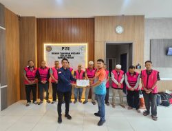 Pemindahan 10 Tahanan Kasus Dugaan Korupsi PJU Kerinci dari Rutan Sungai Penuh ke Lapas Jambi Berjalan Lancar