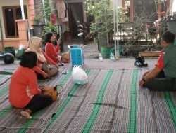 Komsos Bersama Kader Posyandu, Babinsa Banjarsari Ajak Ibu-ibu Peduli Kesehatan Balita