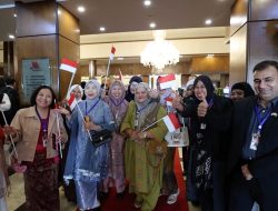 Ibu-ibu WNI di Pakistan Kompak Sambut Prabowo: Dunia Lihat Indonesia Bermartabat