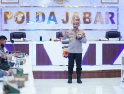 Perkuat Pelayanan Humanis, Kapolda Jabar Jadikan Bhabinkamtibmas Garda Terdepan Polisi Penolong