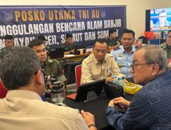 Mensesneg Prasetyo Hadi Tinjau Posko Bantuan di Lanud Halim, Pastikan Logistik untuk Sumatra Tersalur Tepat Waktu