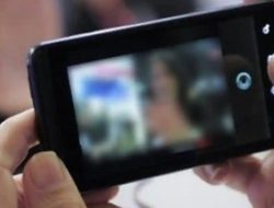 Video Asusila Dua Sejoli Bedurasi 6 menit 47 detik Hebohkan Warga