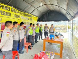 Kapolres Sumba Barat Cek Pos Pengamanan Nataru, Tekankan Tugas Humanis dan Profesional