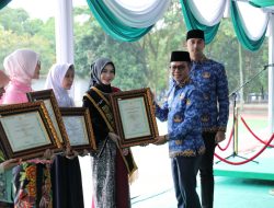 Peringati Hari Ibu, Bupati Bandung Beri Penghargaan untuk Perempuan Berprestasi
