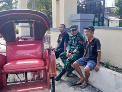 Tukang Becak Tak Luput Jadi Sasaran Komsosnya Babinsa Kratonan