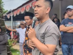 Kharis Munawir Temui Massa dan Tegaskan Komitmen Transparansi Sejak Awal