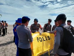 Polisi Bersama Tim SAR Berhasil Temukan Jenazah Korban Laka Terjun Payung di Teluk Pangelek – Cilacap