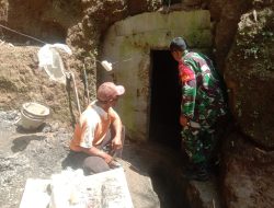 Demi Setetes Kehidupan, Babinsa dan Warga Selo Bersatu Bersihkan Mata Air Tirto Brojo