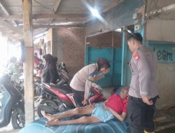 Respons Cepat Bid Dokkes Polda Jabar Patroli Kesehatan Door to Door, Layani Ratusan Warga Terdampak Banjir di Karawang