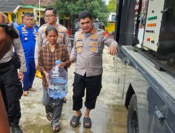 Polda Jabar Sediakan Alat Canggih Penetral Air Kotor Bagi Warga Terdampak Banjir