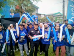 Tim Suporter H. Asep Ikhsan Ramaikan Dukungan Kemenangan Bergengsi Lavani Navy di GOR Indoor Bandung.