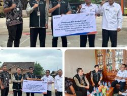 Simbolis Penyerahan Bantuan CSR untuk Klub Sepak Takraw Citra Kartika Jungsemi oleh Kepala Cabang BRI Kendal Eldi Ledelsa