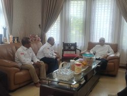 Jelang HPN 2026, SMSI Banten Sowan dan Mohon Doa Restu kepada Tokoh Pendiri Banten KH. Embay Mulya Syarief